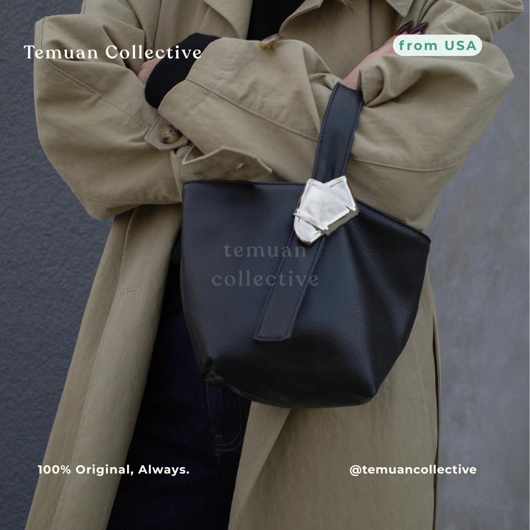 MERIT Beauty Knotted Signature Bag / Brandon Maxwell