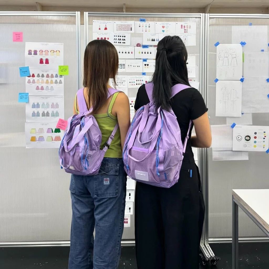 BEYOND THE VINES ParaPack