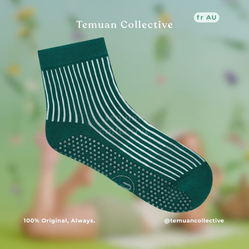 MoveActive Crew Non Slip Grip Pilates Socks