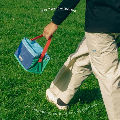 Beyond the Vines Super Panelled Lunch Bag