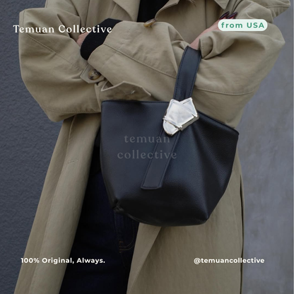 MERIT Beauty Knotted Signature Bag / Brandon Maxwell