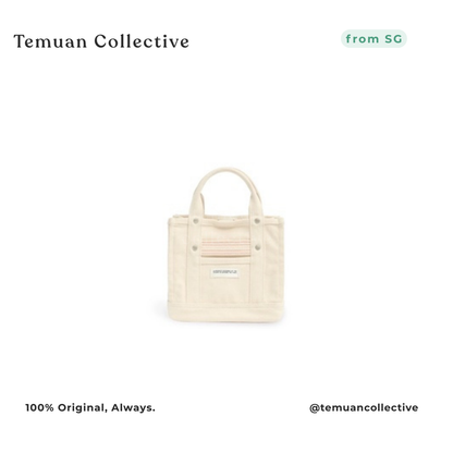 Beyond the Vines Canvas Carryall 0.5 Bag