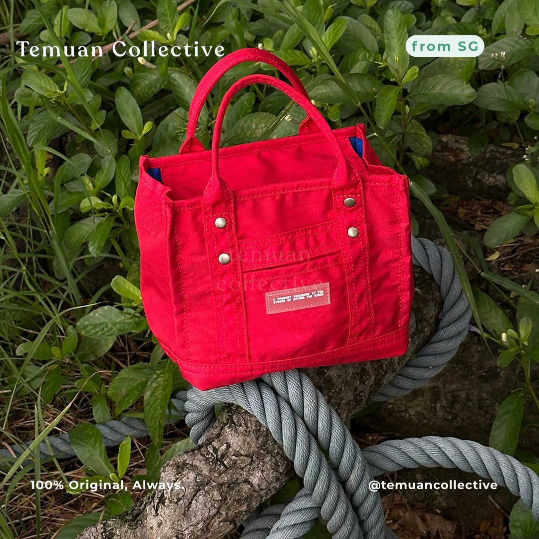 Beyond the Vines Canvas Carryall 0.5 Bag