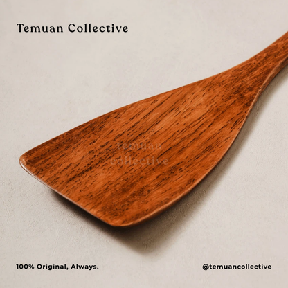 Lacquered Wooden Spatula