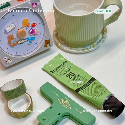 W.Dressroom Moisturizing Perfume Hand Cream