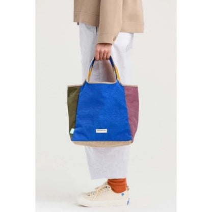 Beyond the Vines Mini Crunch Carrier