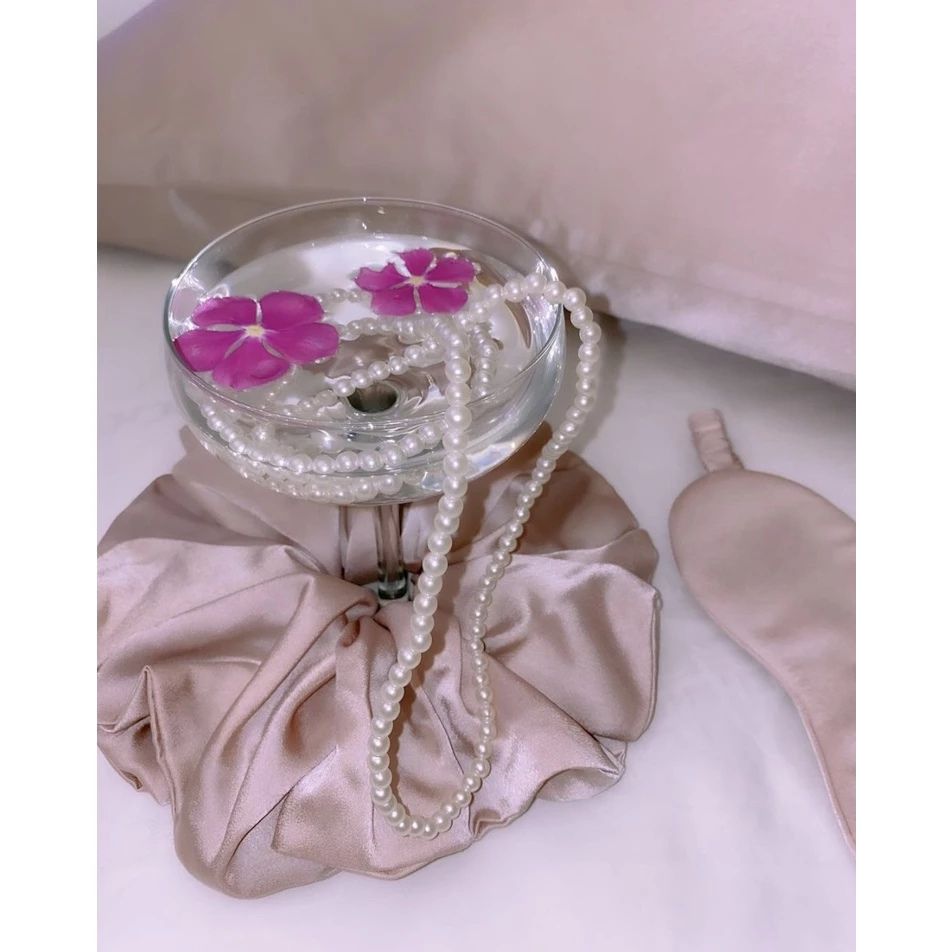 Hepburn Satin Silk Eye Cover House of Sanaa