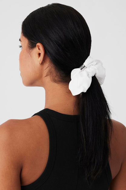 ALO Yoga Oversized Scrunchie