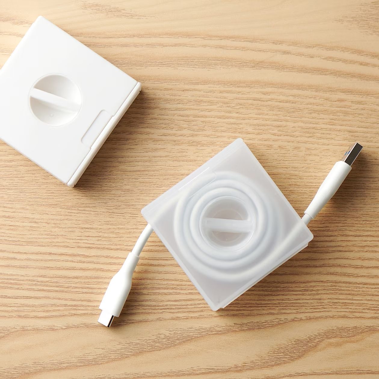 MUJI Polypropylene Cable Case with Stand