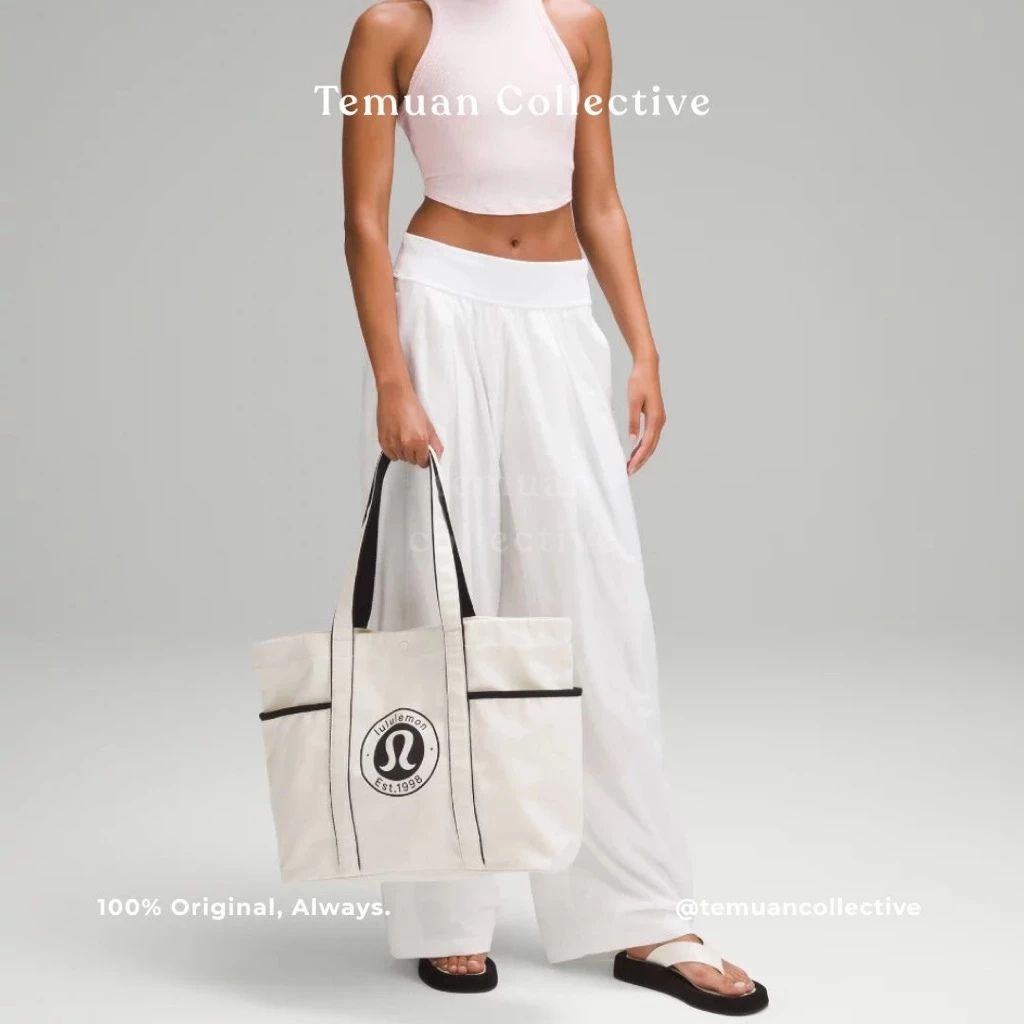 Lululemon Daily Multi-Pocket Canvas Tote Bag 20L