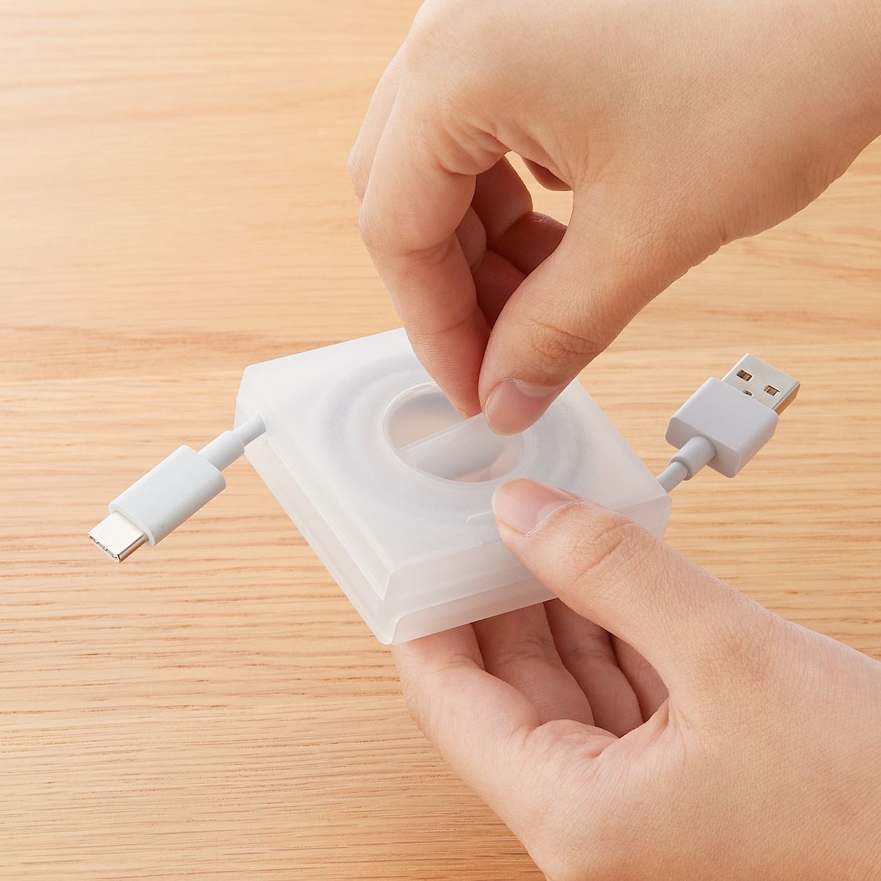 MUJI Polypropylene Cable Case with Stand