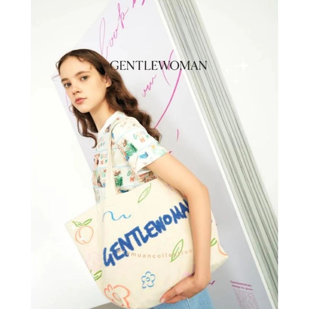 Gentle Woman Dolce Pesca Tote Bag