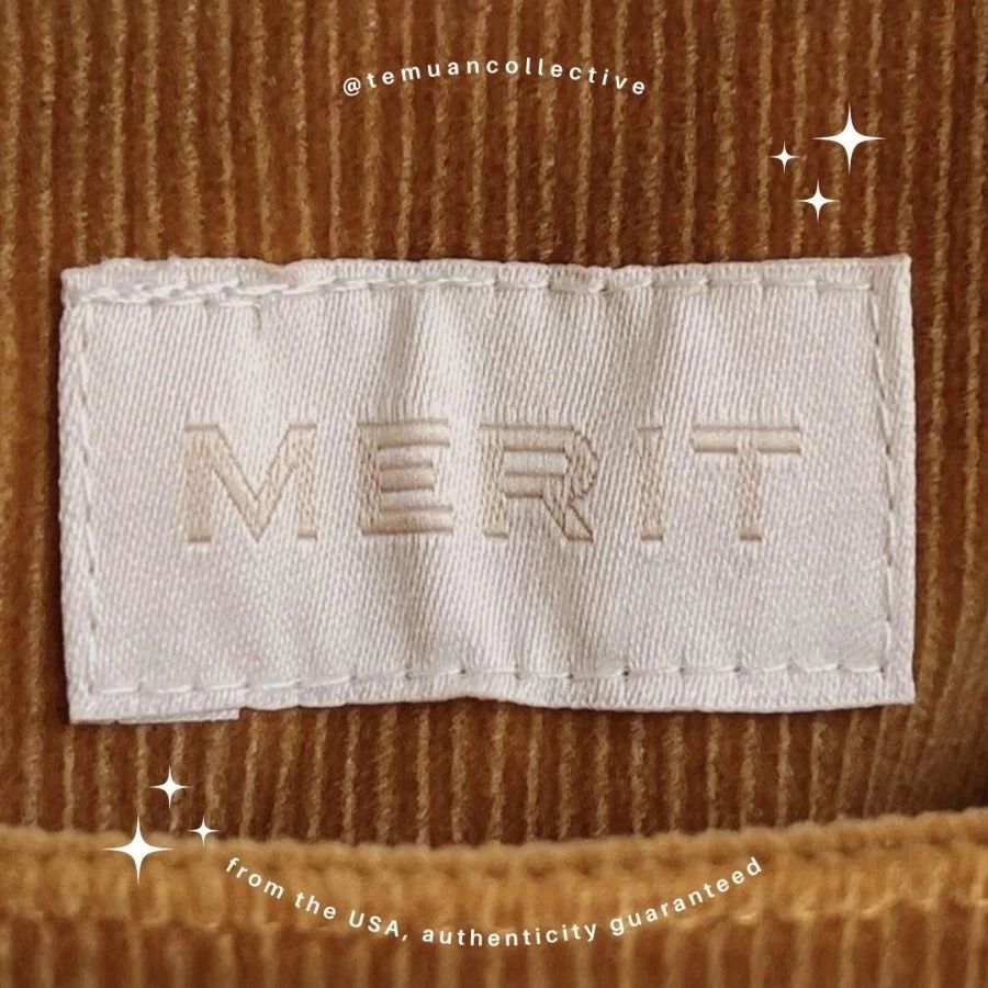 MERIT Beauty Knotted Signature Bag / Brandon Maxwell