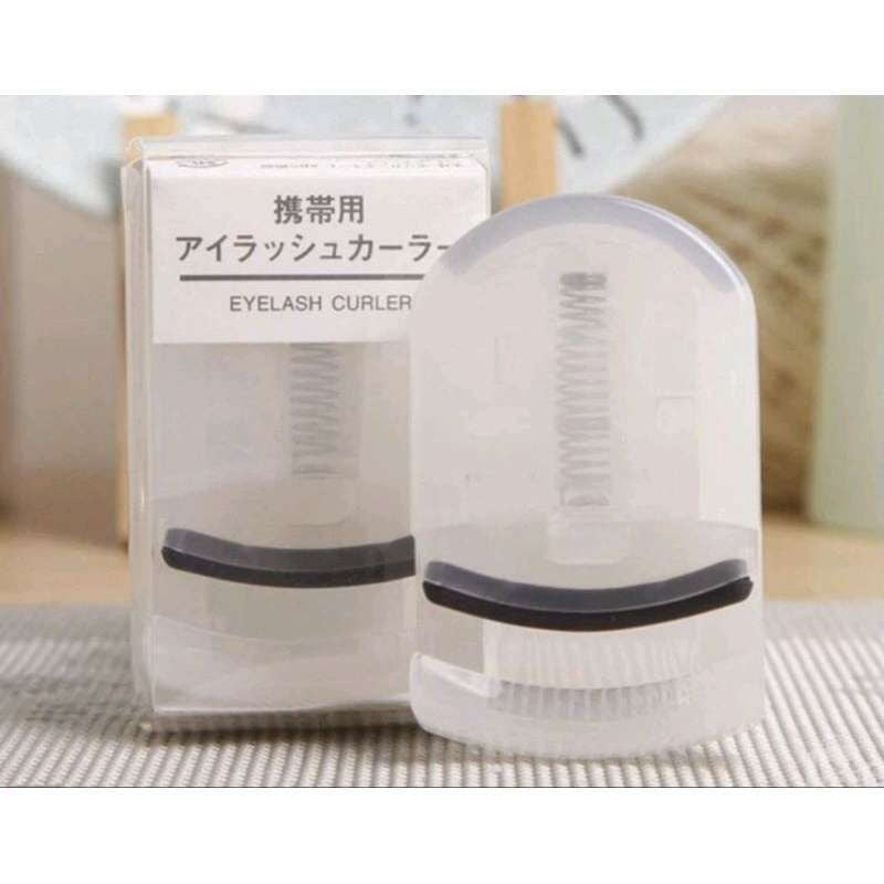 MUJI Portable Eyelash Curler