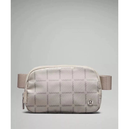 Lululemon Everywhere Belt Bag 1L