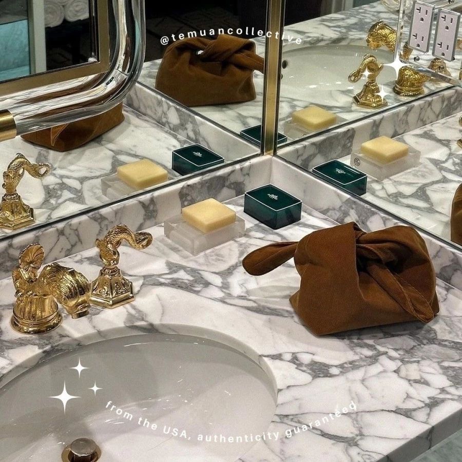 MERIT Beauty Knotted Signature Bag / Brandon Maxwell