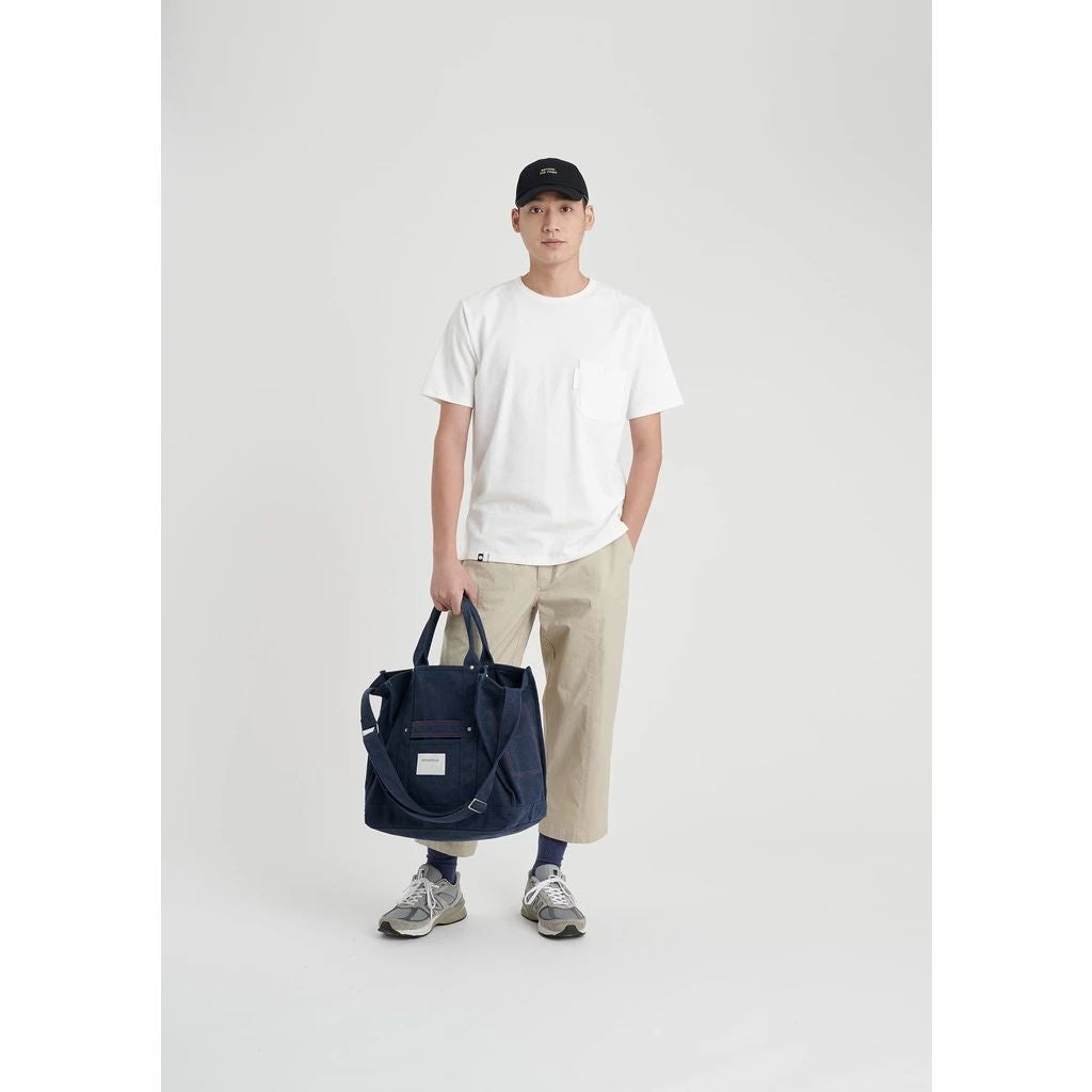 Beyond the Vines Canvas Carryall 03