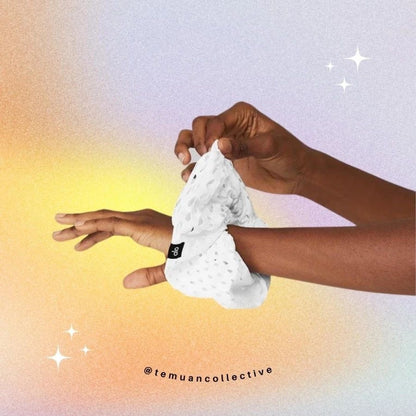 Alo Yoga Mesh Haute Summer Scrunchies