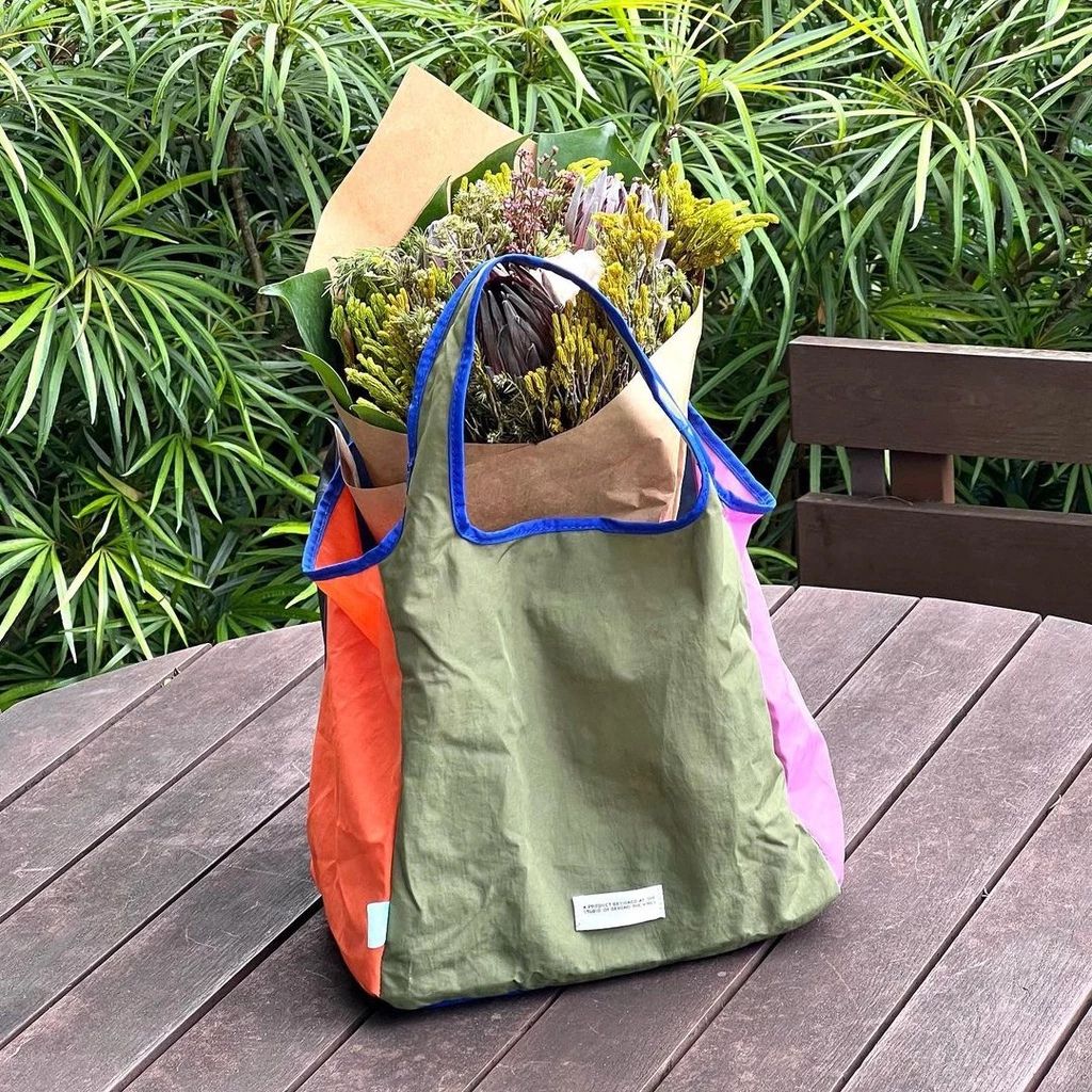 Beyond the Vines Mini Crunch Carrier