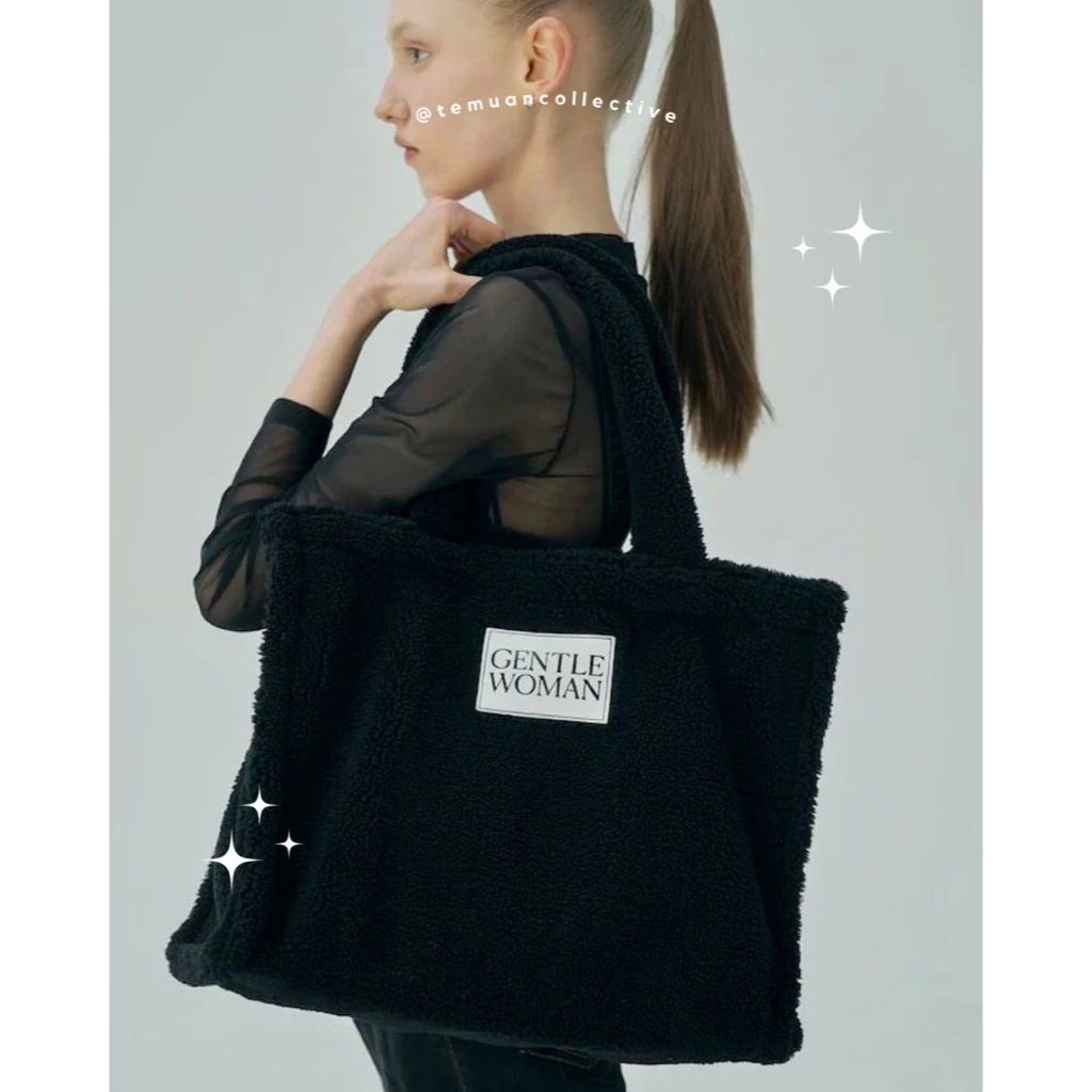 GENTLEWOMAN Overwinter Fluffy Tote Bag