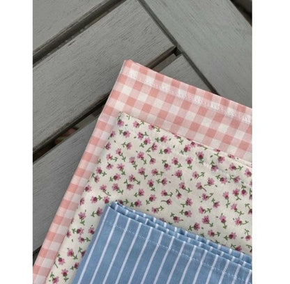 Reversible Floral Print Placemat dining linen