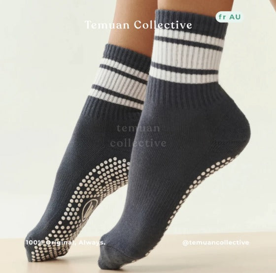 MoveActive Crew Non Slip Grip Pilates Socks