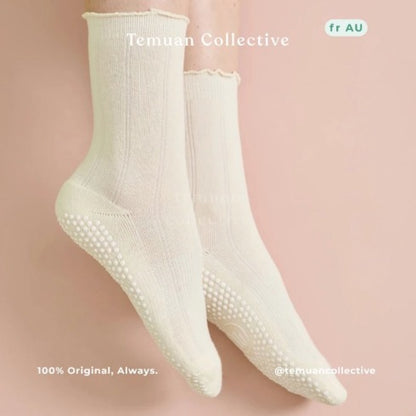 MoveActive Crew Non Slip Grip Pilates Socks