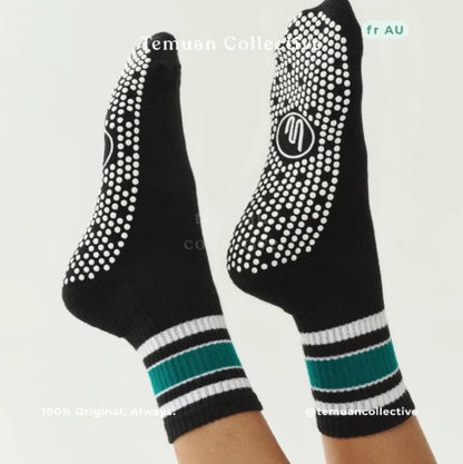 MoveActive Crew Non Slip Grip Pilates Socks